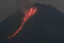 Waspada, Gunung Merapi...