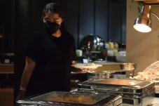 Serunya Berbuka di Resto...