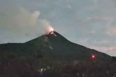 Siaga! Lava Pijar Terekam...