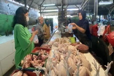 Bulan Puasa Harga Telur...