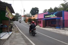 Selama Ramadan Jam Operasional...
