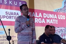 Polemik Penolakan Timnas...