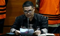 KPK Curigai Motif Lukas...