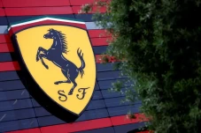 Ferrari Diserang Habis-habisan...