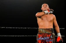 David Benavidez Kalahkan...