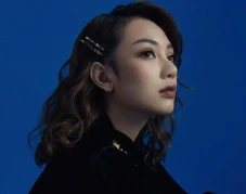 Rilis Single Bulan Penuh,...