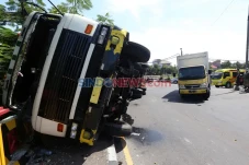 Kasus Tabrak Belakang...