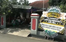 Keluarga Ajudan Kapolda...