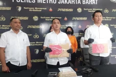 Duduk Perkara Natalia...