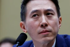 8 Fakta Shou Zi Chew,...