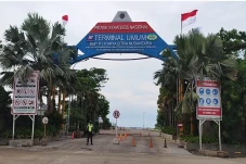 Hampir 1 Tahun Ditutup,...