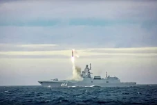 Rusia Uji Tembak Rudal...