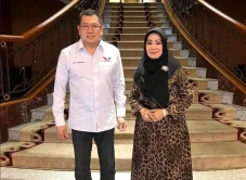 Mantan Bupati Karanganyar...
