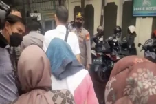 Jaksa Dakwa AG Pacar...