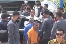 Ibu di Maros Nekat Gigit...