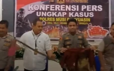 Terungkap! Motif Anak...