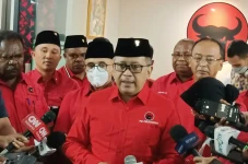 PDIP Bela Ganjar soal...
