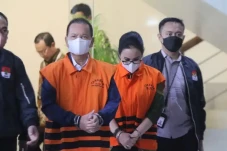 KPK Bakal Telusuri Aliran...