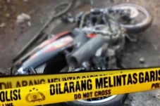 Pelajar Tewas Ditabrak...