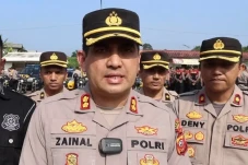 Diduga Gelapkan Mobil...