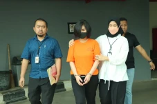 Berkas Lengkap, Kasus...