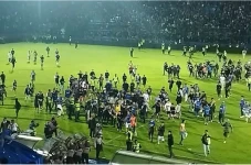 Keluarga Korban Tragedi...