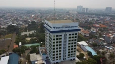 Kabar Baik, Institut...