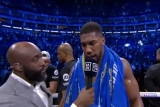 Anthony Joshua Merasa...