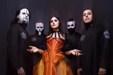 Lacuna Coil Persembahkan...