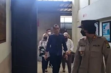 Tolak Eksepsi AG Pacar...
