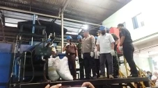 122 Ton Barang Bekas...