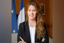Menteri Cantik Prancis...