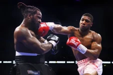Anthony Joshua Kehilangan...