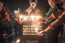 Aksi 1000 Lilin dan...