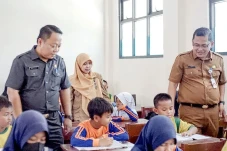Hore! Puluhan Sekolah...