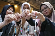 Jadi Peluang Usaha,...