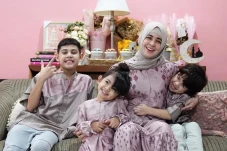 Demi Berkumpul Bersama...