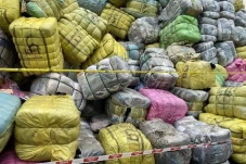 Awas! Mengimpor Baju...