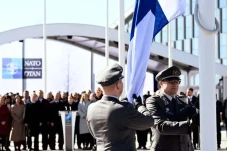 Finlandia Resmi Gabung,...