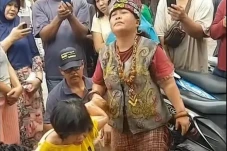 Fenomena Pengobatan...