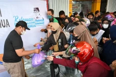 Bantu Masyarakat, Relawan...