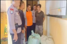 Curi Biji Kopi di Pondok...