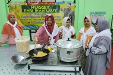 Bantu Ekonomi Keluarga,...