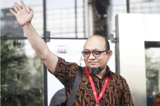 Novel Baswedan Kritisi...