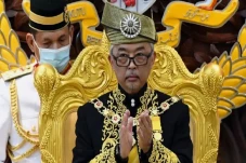 Raja Malaysia Tolak...