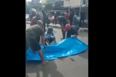 Dilindas Truk! Ibu Rumah...