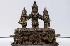 3.000 Karya Seni Perunggu...