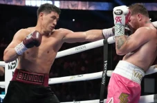 Saul Canelo Alvarez:...