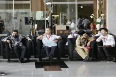 Penuhi Panggilan KPK,...