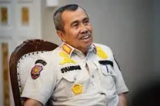 Bupati Meranti Kena...